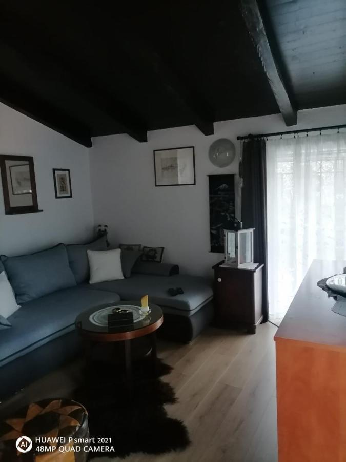 Kalista Villa Jurdani Luaran gambar